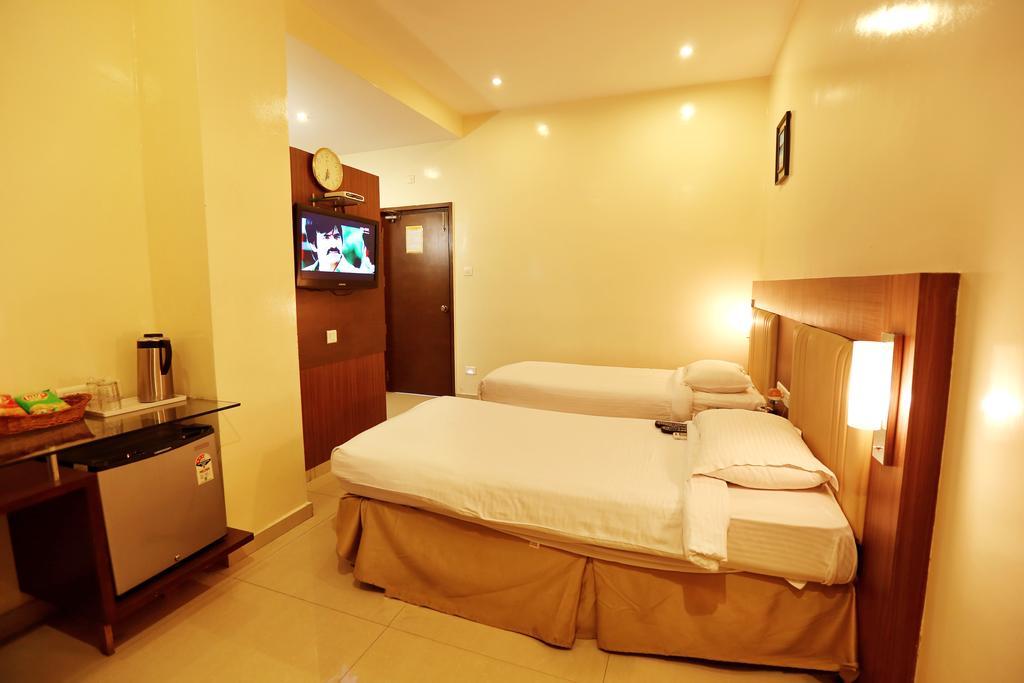 Hotel Swagath Grand Nagole Haïdarabad Chambre photo